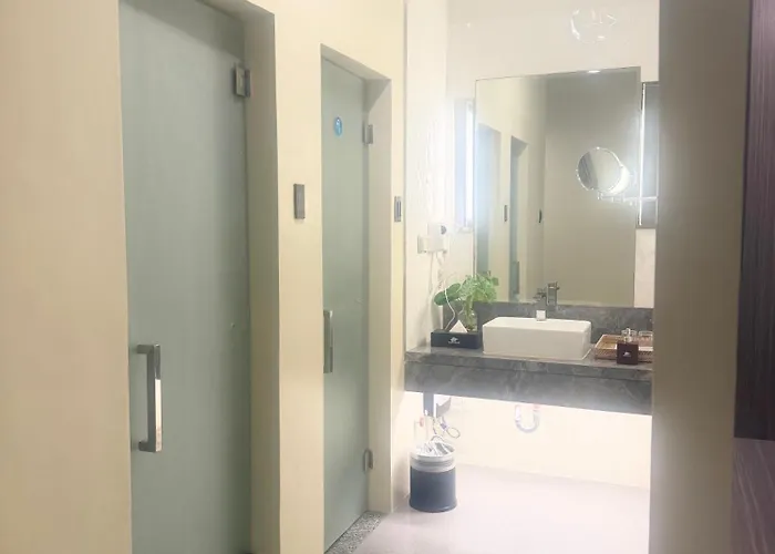 Hotel Waterworld Cebu Mandaue City